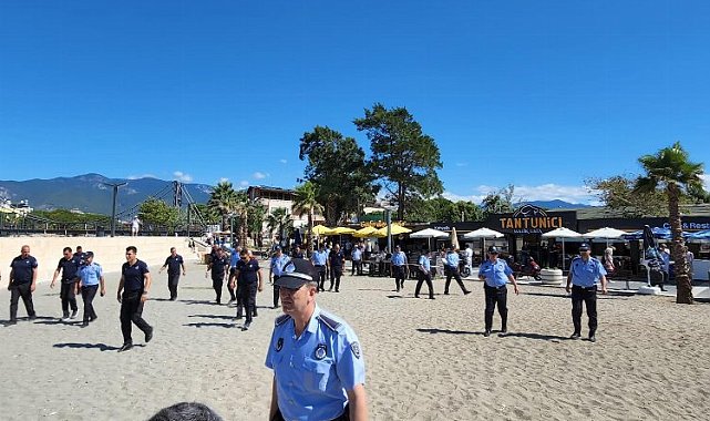 Balıkesir sahillerine operasyon! Şezlong ve şemsiye işgaline son!