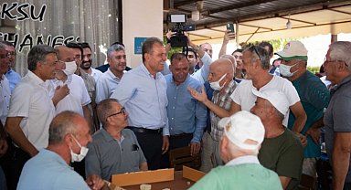 Başkan Seçer, Silifke'de esnafın sorunlarını dinledi
