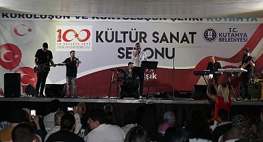 Berkay ve Dedeler Kütahyalıları mest etti