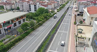 Bilecik'in her köşesi çiçeklerle süsleniyor