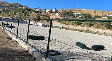 Bingöl Kiğı'ya sentetik çim yüzeyli futbol sahası