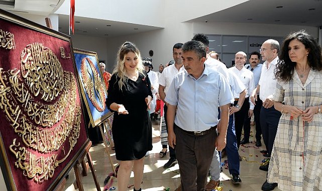 Bursa Osmangazi'de OSMEK'ten göz dolduran sergi