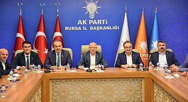 Bursa'da AK Partili belediye başkanları istişarede