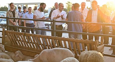 Bursa'da bayram öncesi başkanlardan pazar ziyareti