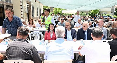 Bursa'da kavurma kazanları birlik için kaynadı