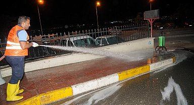 Cadde ve kaldırımlarda bayram temizliği