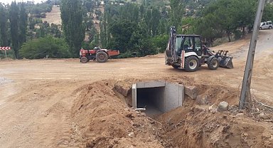 Danişmentler'de menfez çalışmalarını tamamladı