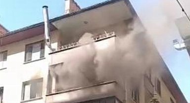 Diyarbakır Yenişehir'de apartman dairesindeki yangın korkuttu