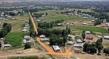 Erciş'te bu yıl 22 km asfalt yapacak