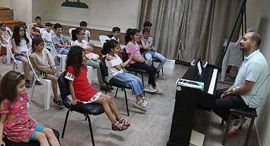 Hatay'da 'çocuk korosu' kuruluyor
