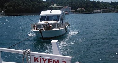 İstanbul açıklarında makine arızası yapan tekne kurtarıldı