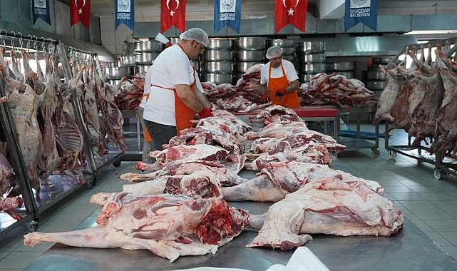İstanbul Üsküdar'da 50 ton kurban eti dağıtıldı
