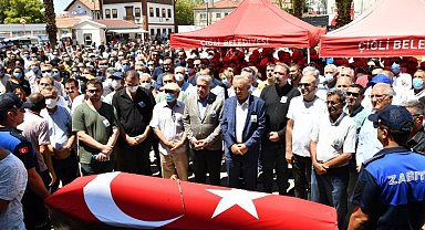 İzmir Çiğli'de eski Başkan Solak'a hüzünlü veda