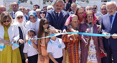 İzmir Urla'da 'Köy Yaşam Merkezi' açıldı