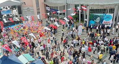 İzmit eski bayramlar tadındaki kutlamaları çok sevdi