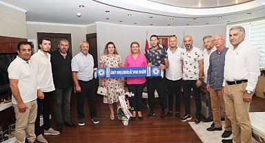İzmit Gençlerbirliği Spor Kulübünden Başkan Hürriyet'e teşekkür