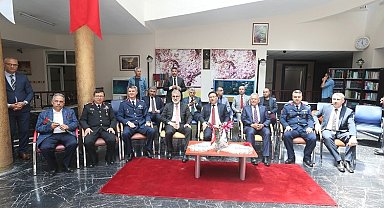 Kayseri Büyükşehir'den huzurevinde bayram kutlaması