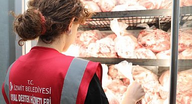 Kocaeli İzmit'te hayırseverlerden 1,5 ton et bağışı