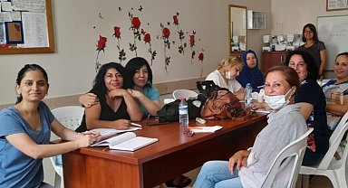 Kocaeli İzmit'te kadın tiyatorosu kursiyerleri senaryo yazdı