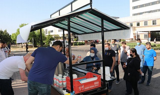Kocaeli İzmit'te sağlık çalışanlarından sıcak çorba teşekkürü