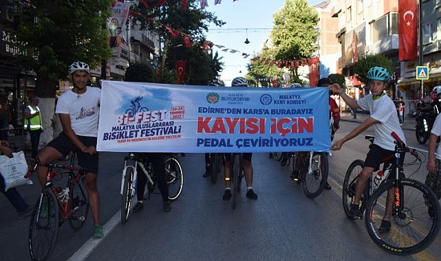 'Malatya Kayısı'sı için kilometrelerce pedal çevirdiler