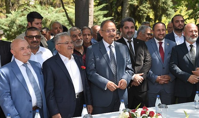 Memduh Büyükkılıç'tan 'aile' vurgusu