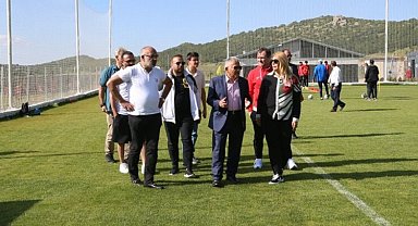 Memduh Büyükkılıç'tan Kayserispor antrenmanına ziyaret
