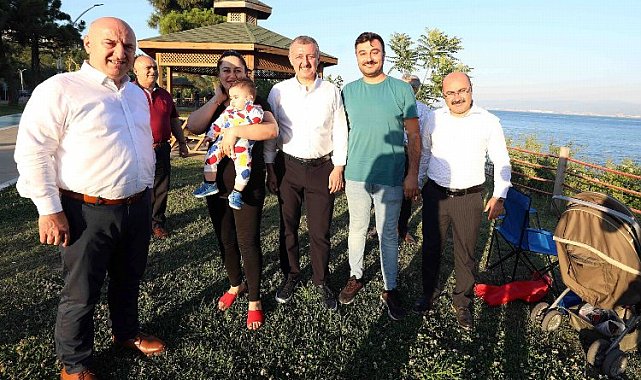 Millet Bahçesi'nde milletle buluştu