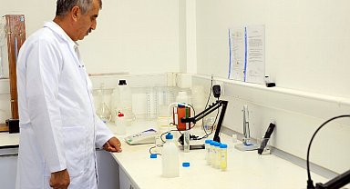 Muğla'da analizi yaptıran üretici, gübreden tasarruf ediyor