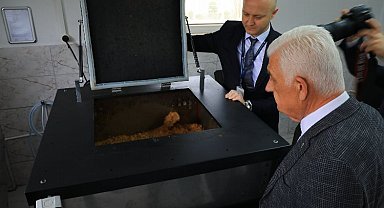 Muğla'da can dostlara mama üretiliyor