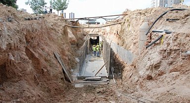 Sarıçam'da taşkınların önüne geçiliyor