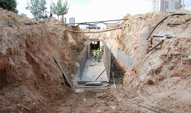 Sarıçam'da taşkınların önüne geçiliyor