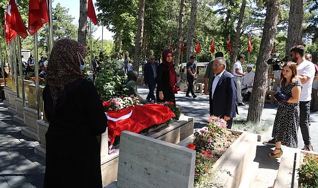 Şehit polise anlamlı ziyaret