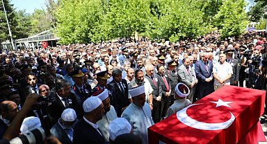 Şehit Uzman'a acı veda
