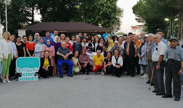 'Sevgi Yumağı' Balıkesir'i saracak