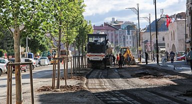 Sivas'ta 4 farklı caddede yenileme çalışmaları