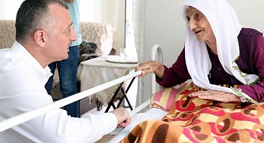 Tahir Büyükakın bayramlaşma turunda
