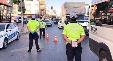 TRAFİK EKİPLERİ GÖREV BAŞINDA