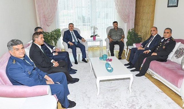 Vali Elban'dan 15 Temmuz şehit ailelerine ziyaret