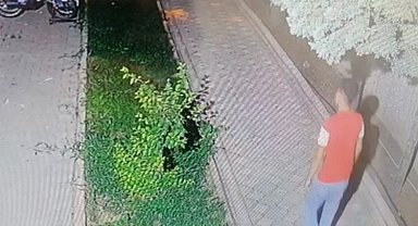 Adıyaman'da bisiklet hırsızı kameralara yakalandı