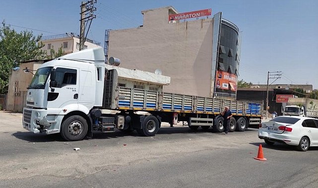 Adıyaman'da tır otomobile çarptı: 1 yaralı