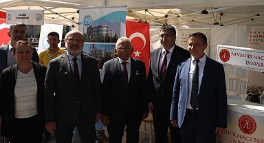 AÜB'de Tanıtım ve Tercih Fuarı
