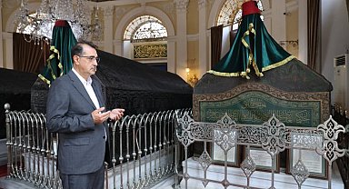Bakan Dönmez, 2. Abdülhamid Han Türbesi'ni ziyaret etti