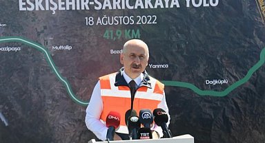 Bakan Karaismailoğlu'ndan Eskişehir-Sarıcakaya yoluna inceleme