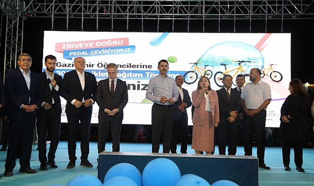 Bakan Murat Kurum'a Gaziantep Hemşehrilik Beratı