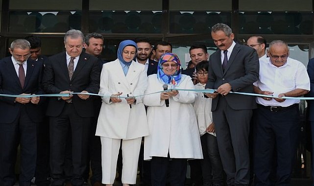 Bakan Özer İl Müdürlerini alarma geçirdi... 'Kayıtlarda kesinlikle bağış alınmayacak"