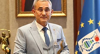 Başkan Alim Işık'a anlamlı ödül