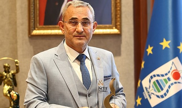Başkan Alim Işık'a anlamlı ödül