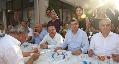 Başkan Böcek aşure etkinliğinde