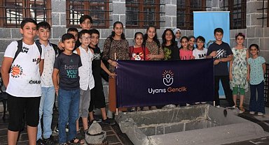 Bilgievi öğrencileri Diyarbakır'ın tarihi mekânlarını gezdi